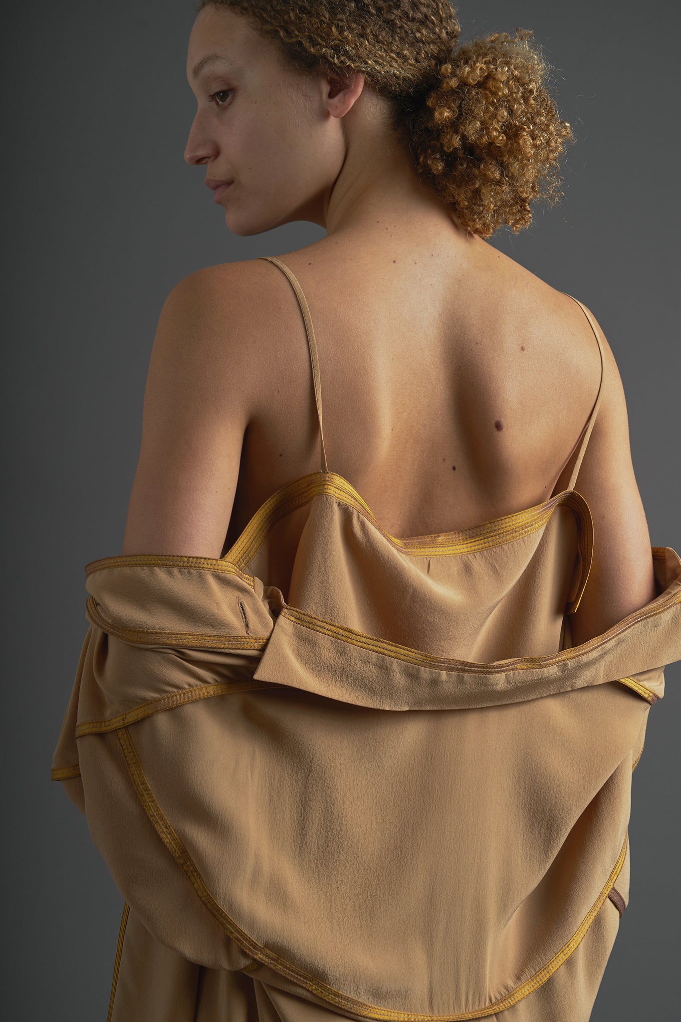 Top Alça Seda - Caramelo
