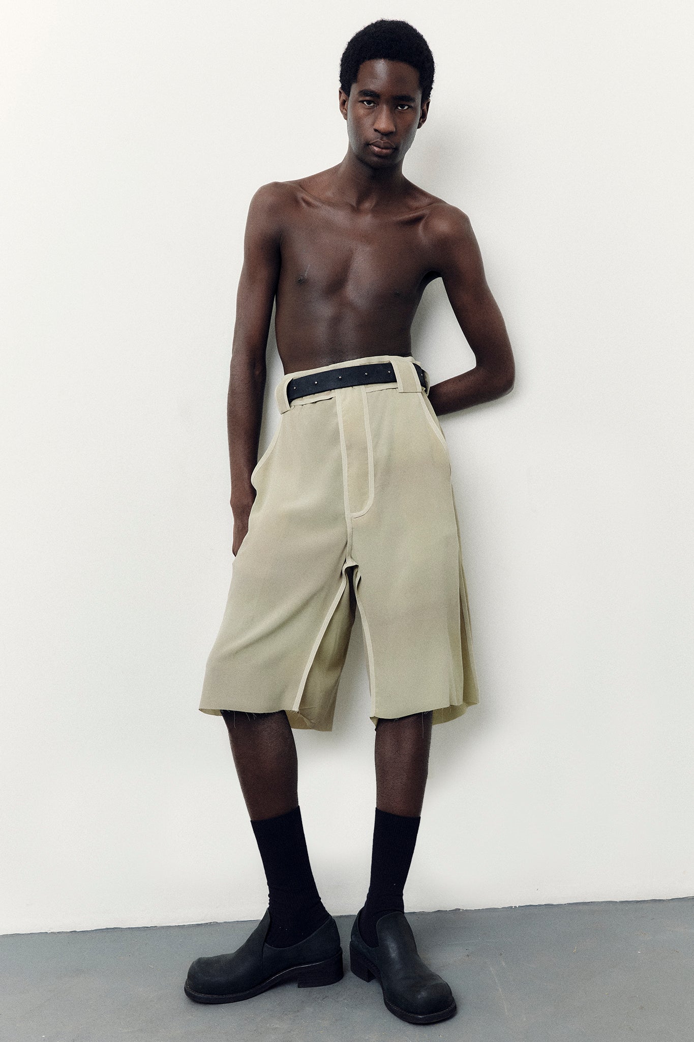 Bermuda Cós Ajustável em Seda - Verde Tingido