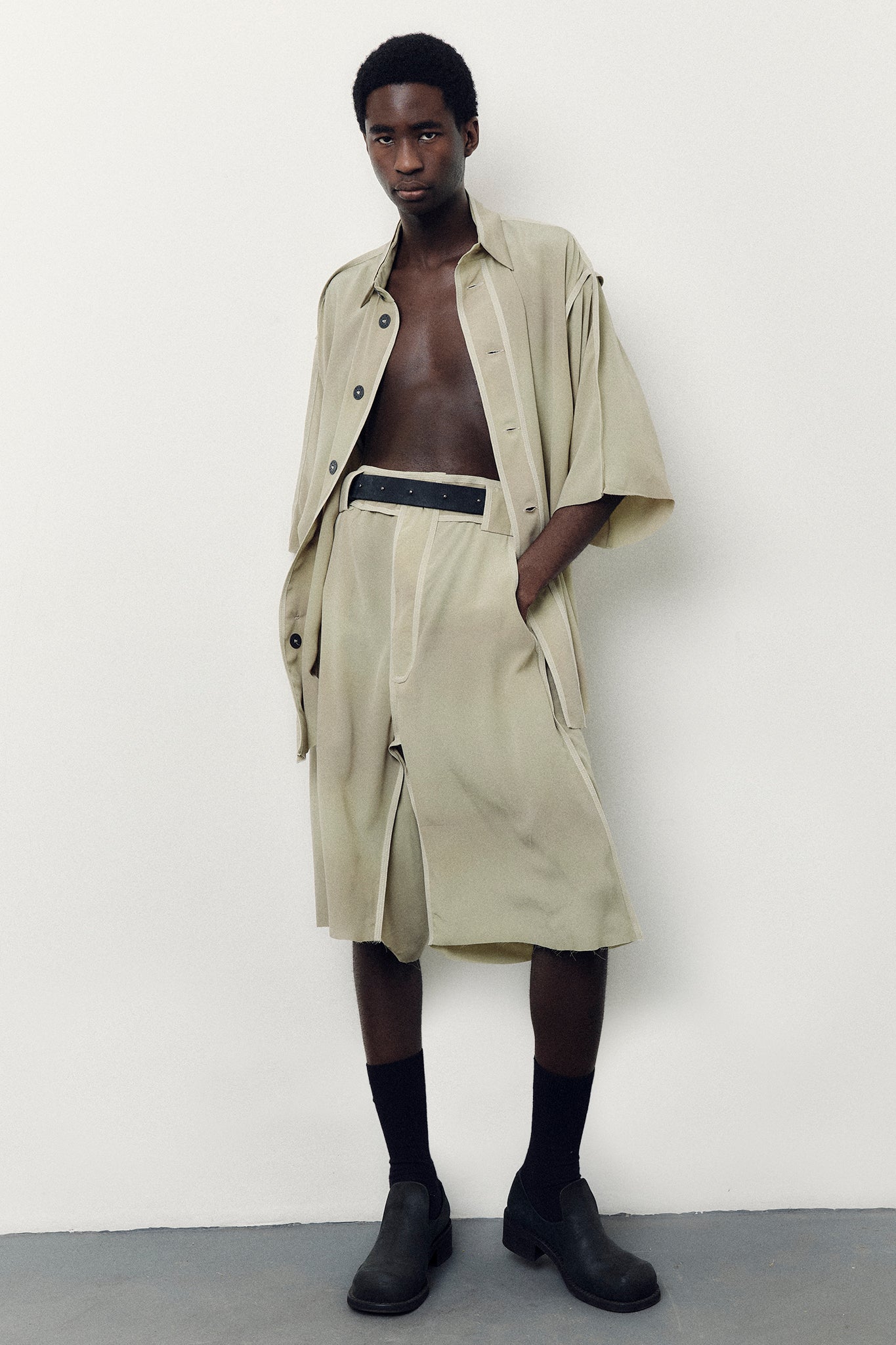 Camisa Oversized em Seda - Verde Tingido