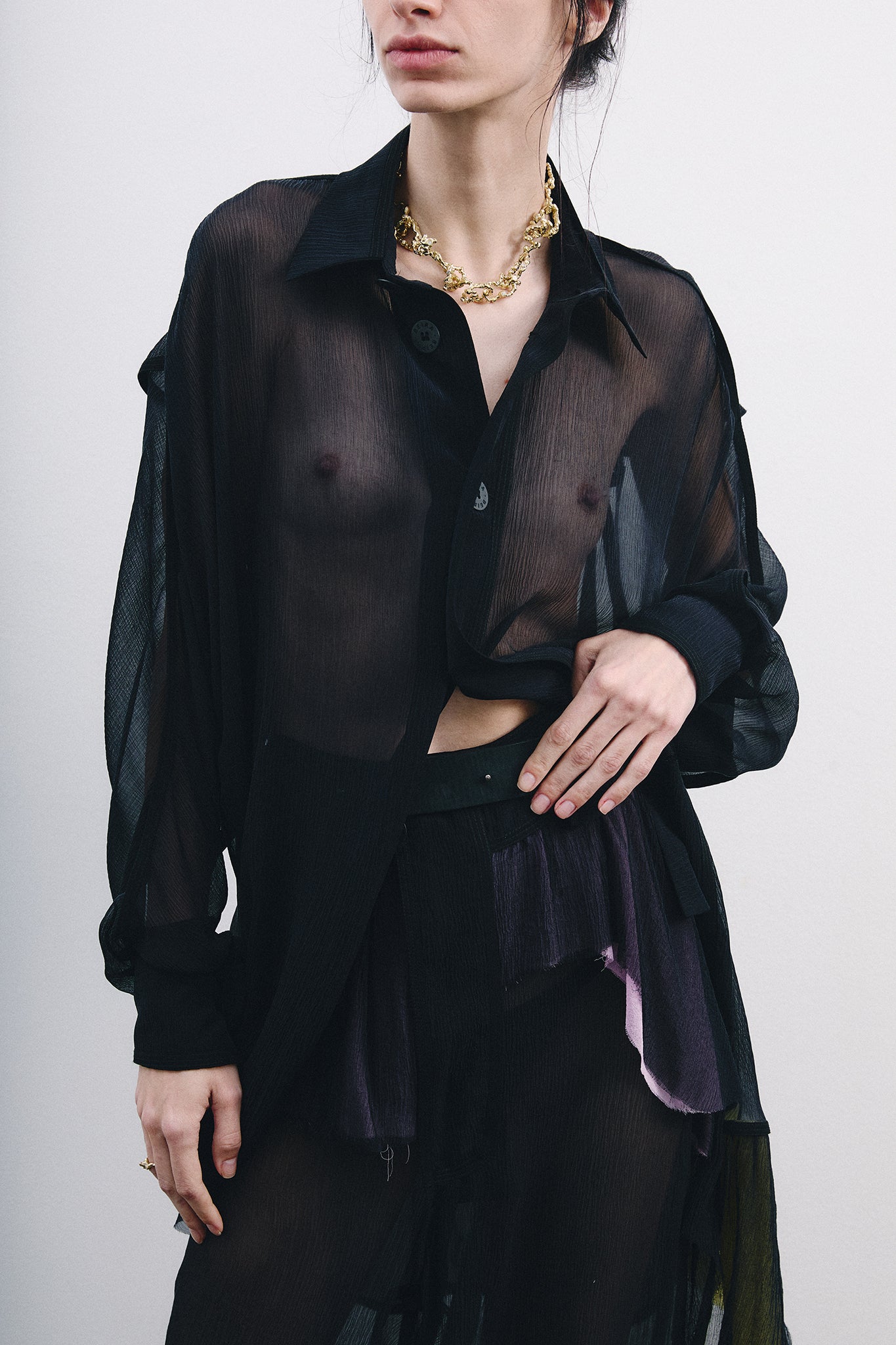 Camisa Pirata Detalhe Colorido em Seda Chiffon - Preto