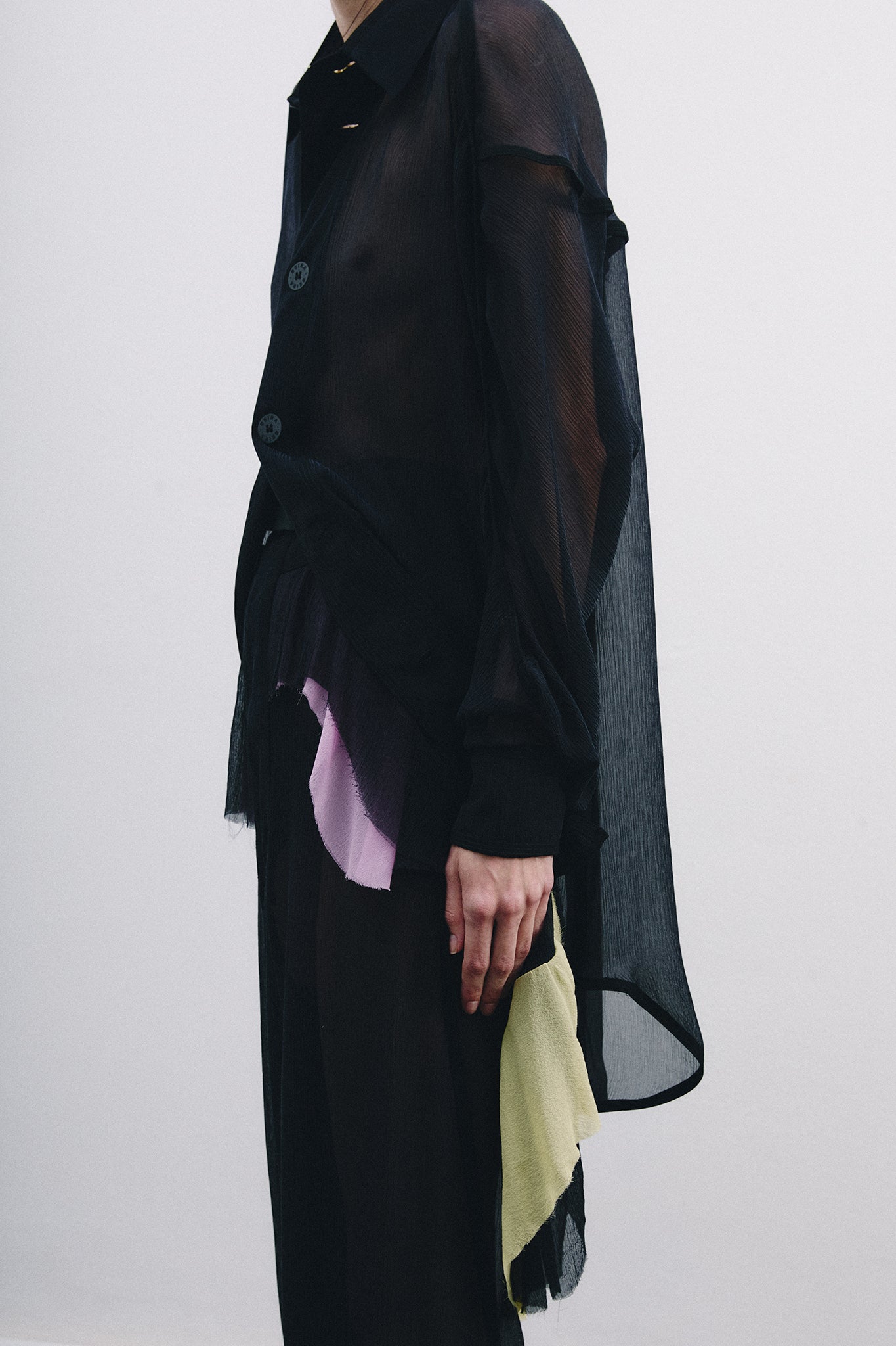 Camisa Pirata Detalhe Colorido em Seda Chiffon - Preto