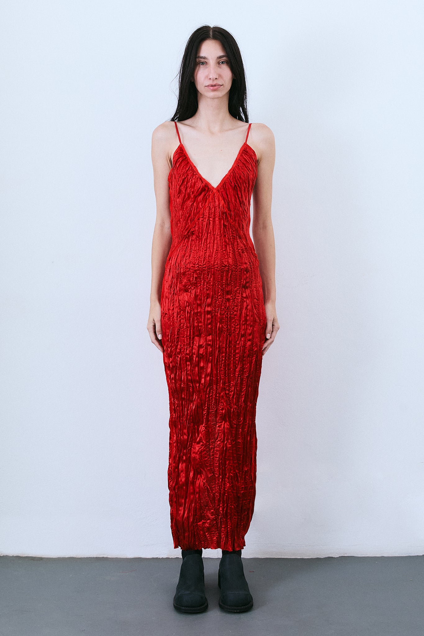 Vestido Decote V de Seda Plissado - Vermelho