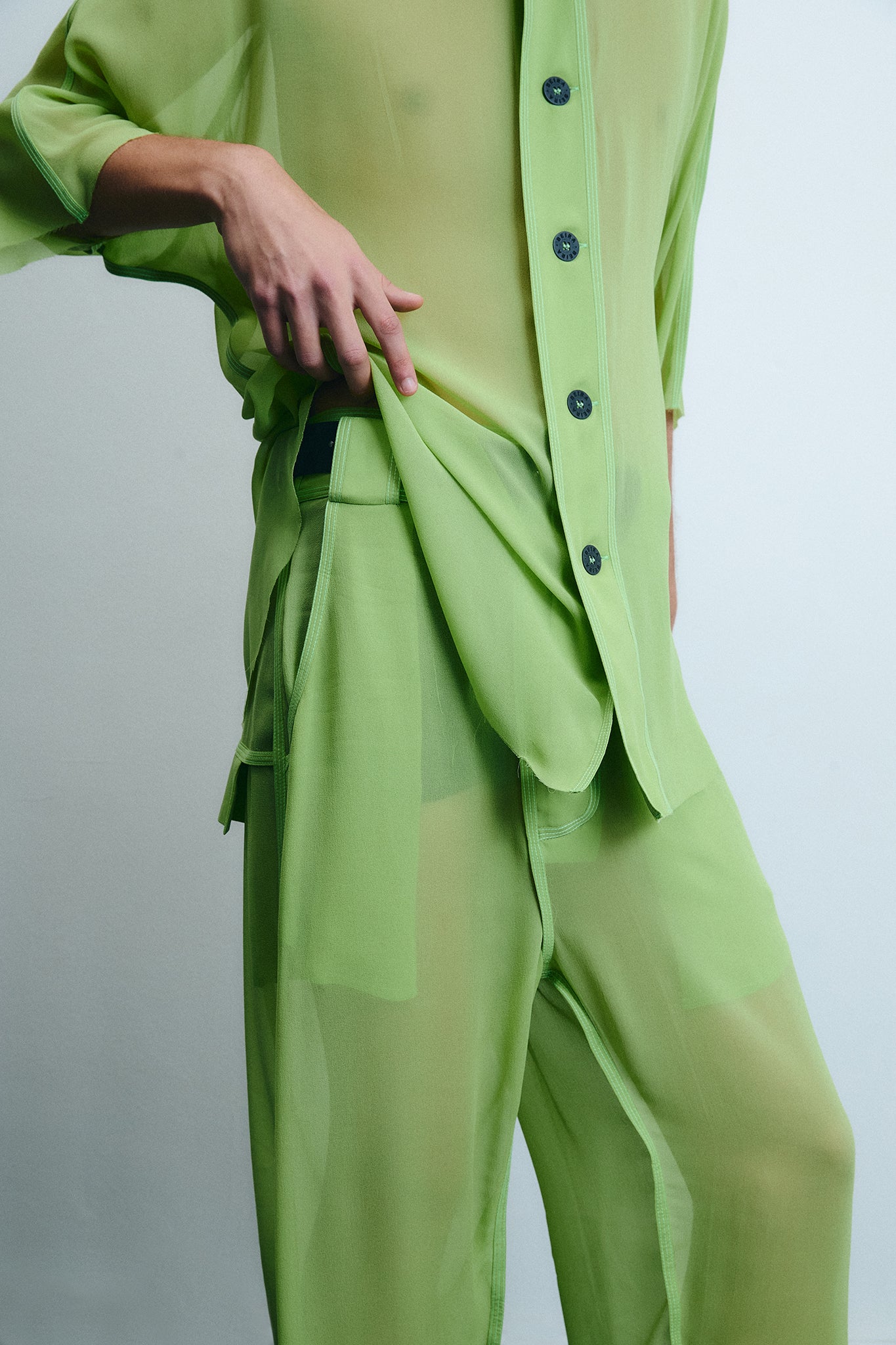 Calça Cós Ajustável em Seda - Verde