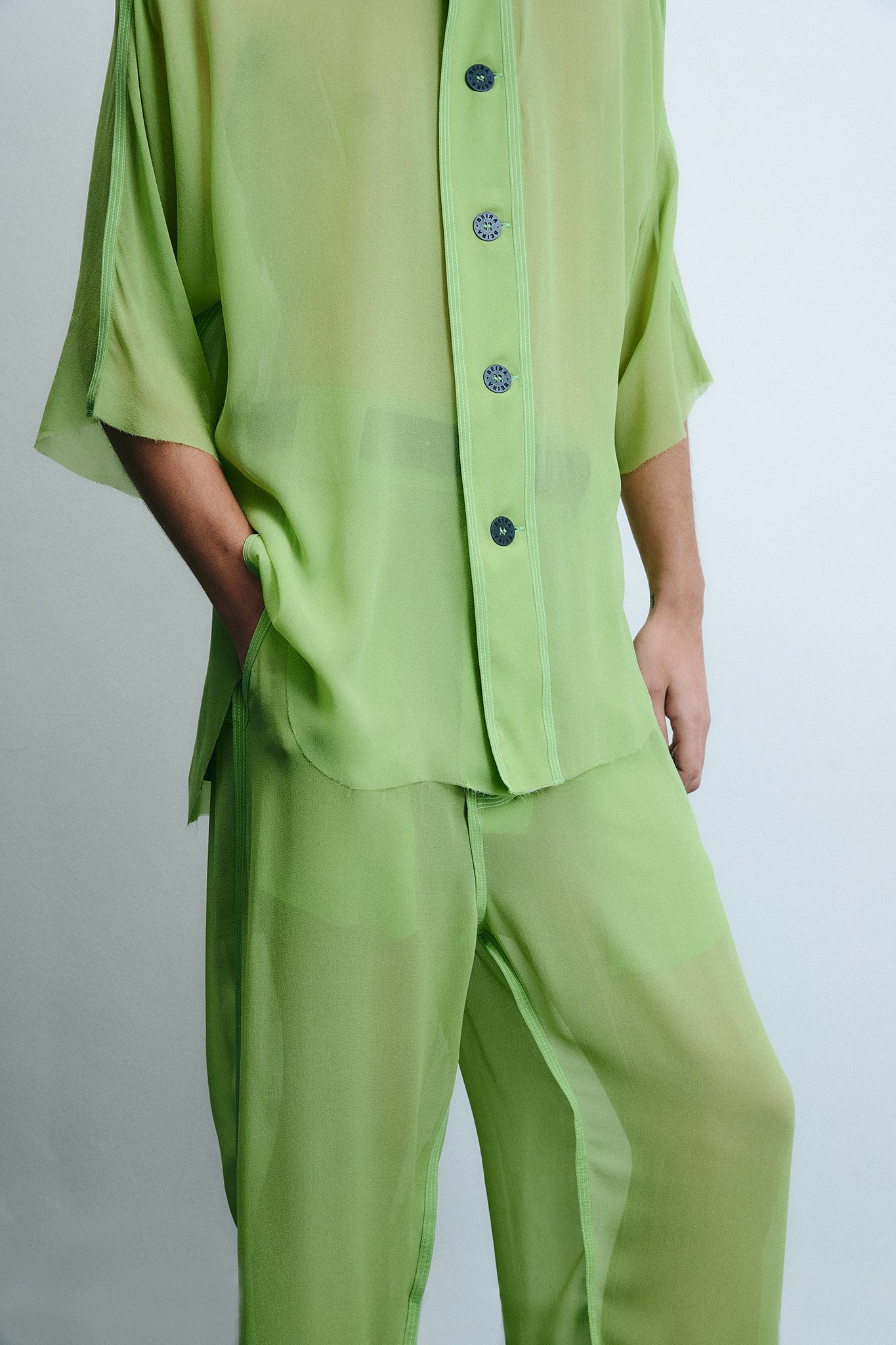 Calça Cós Ajustável em Seda - Verde