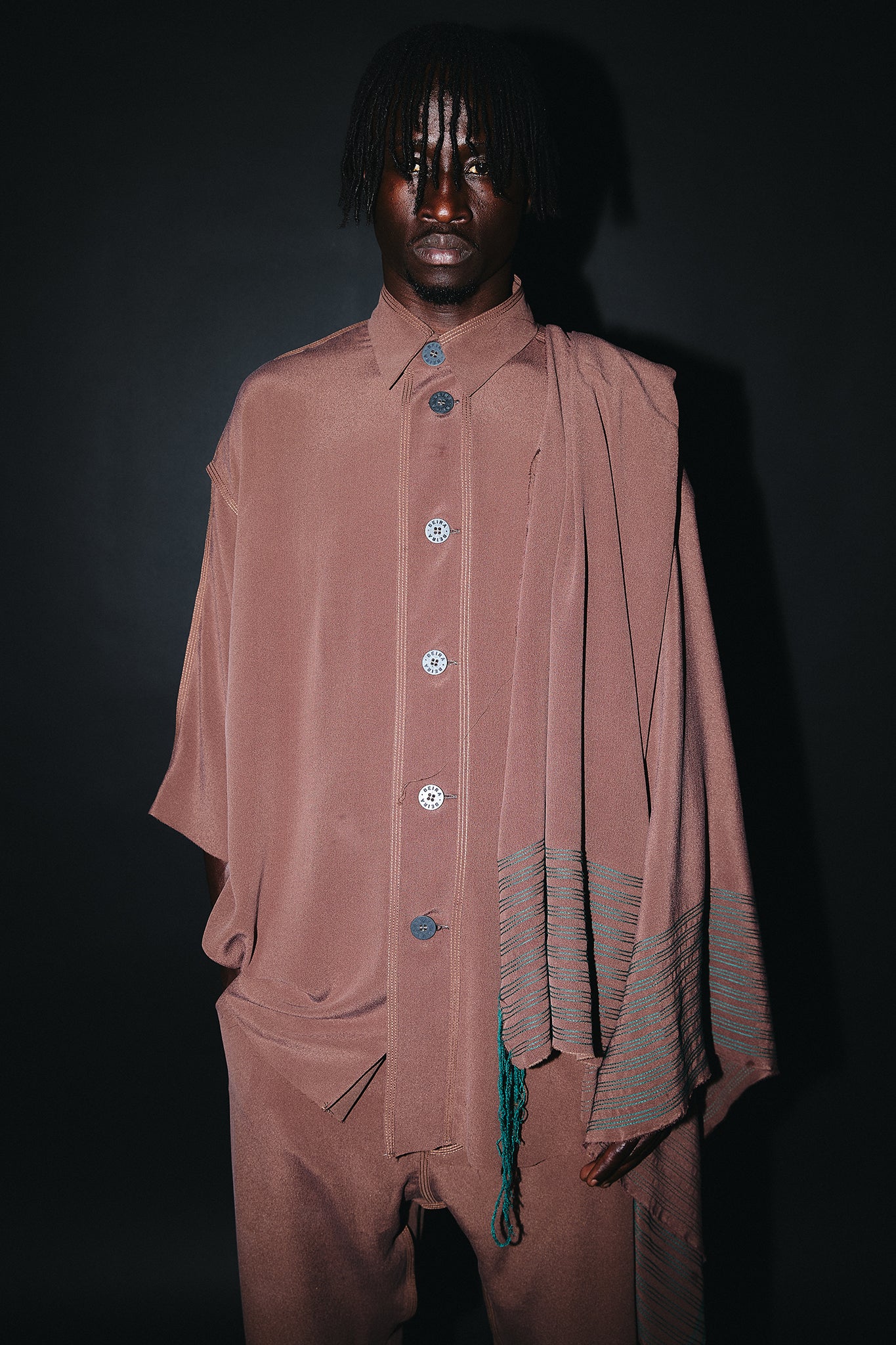 Camisa Oversized de Seda - Marrom