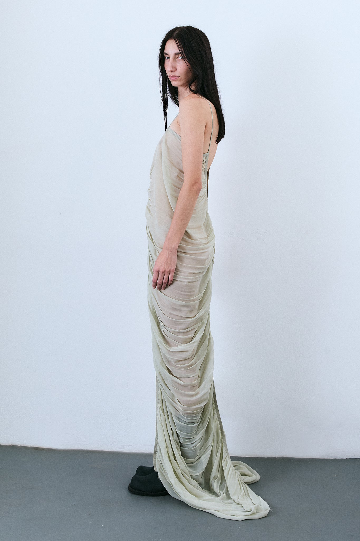Vestido Sereia em Seda Drapeada - Verde Claro