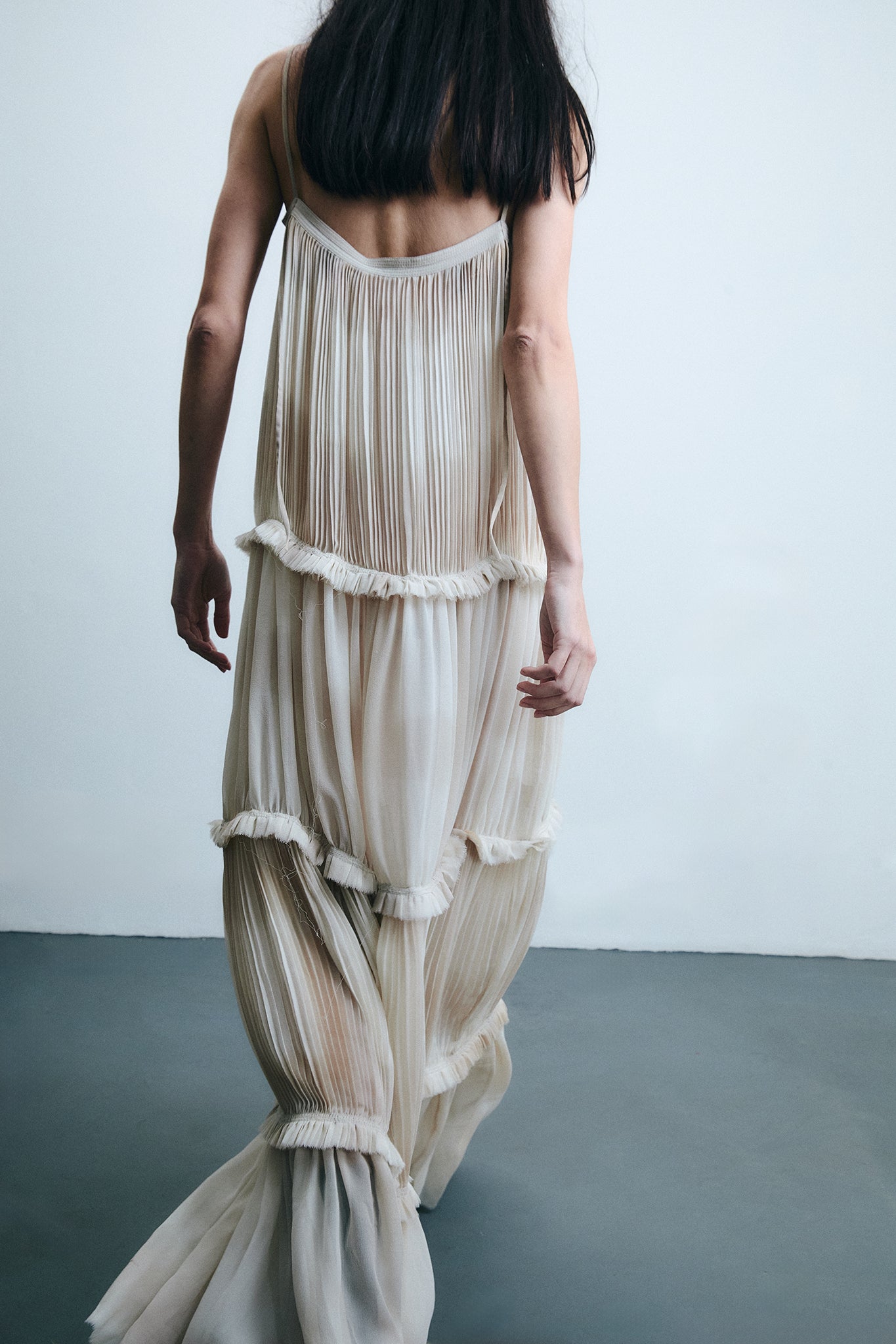 Vestido de Seda em Camadas - Branco Tingido