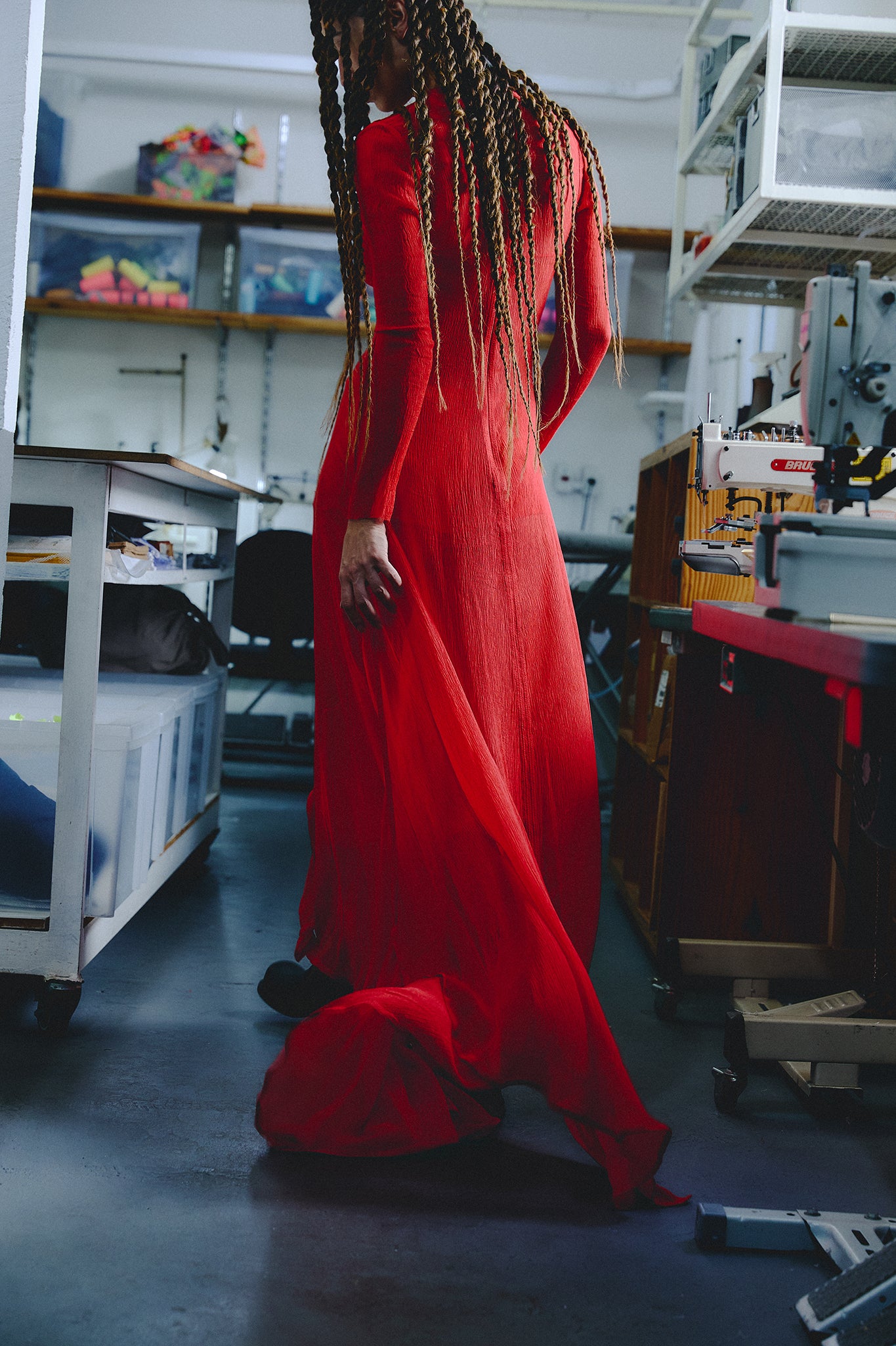 Maxi Vestido com Cauda de Seda Chiffon - Vermelho