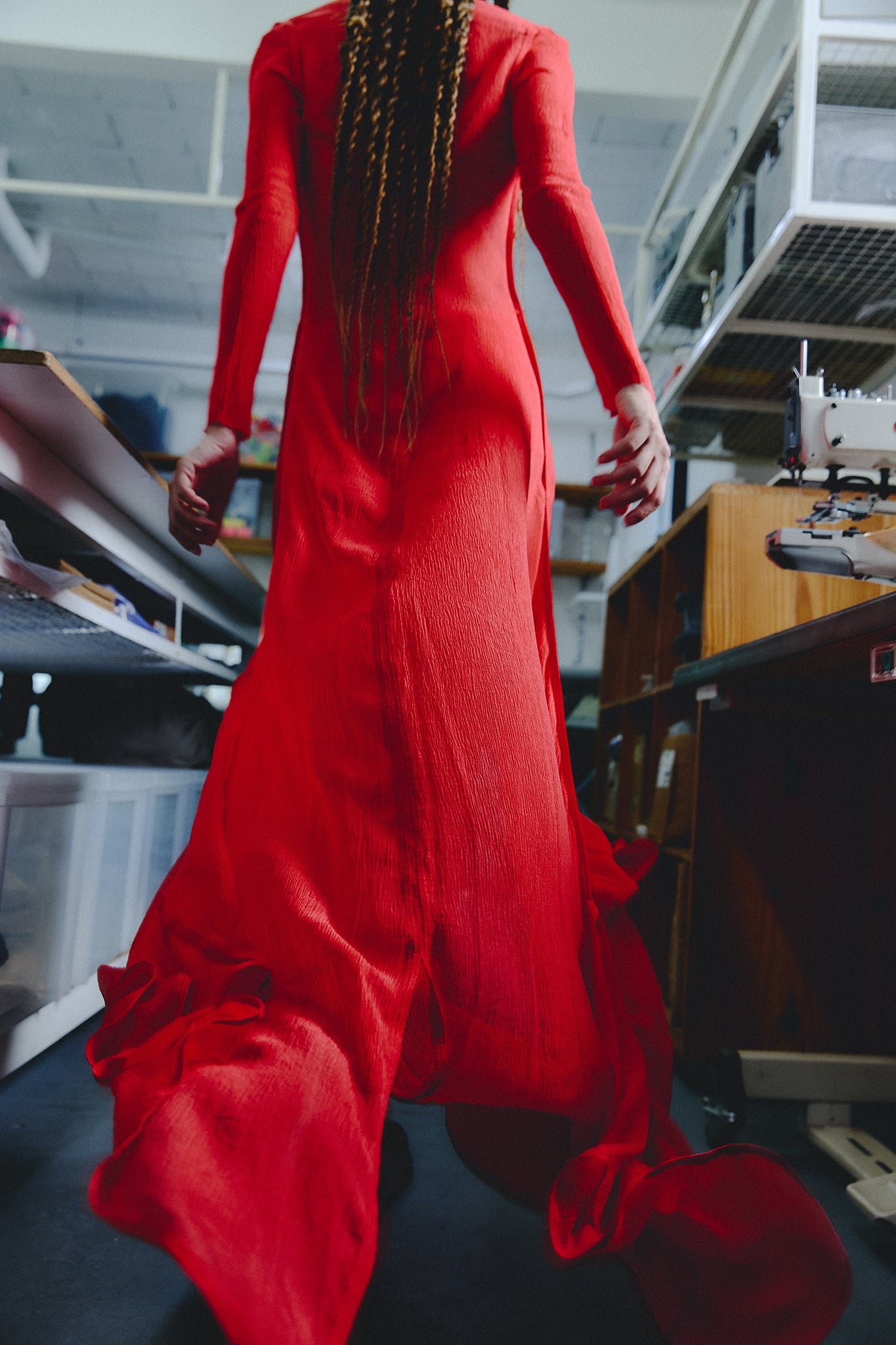 Maxi Vestido com Cauda de Seda Chiffon - Vermelho