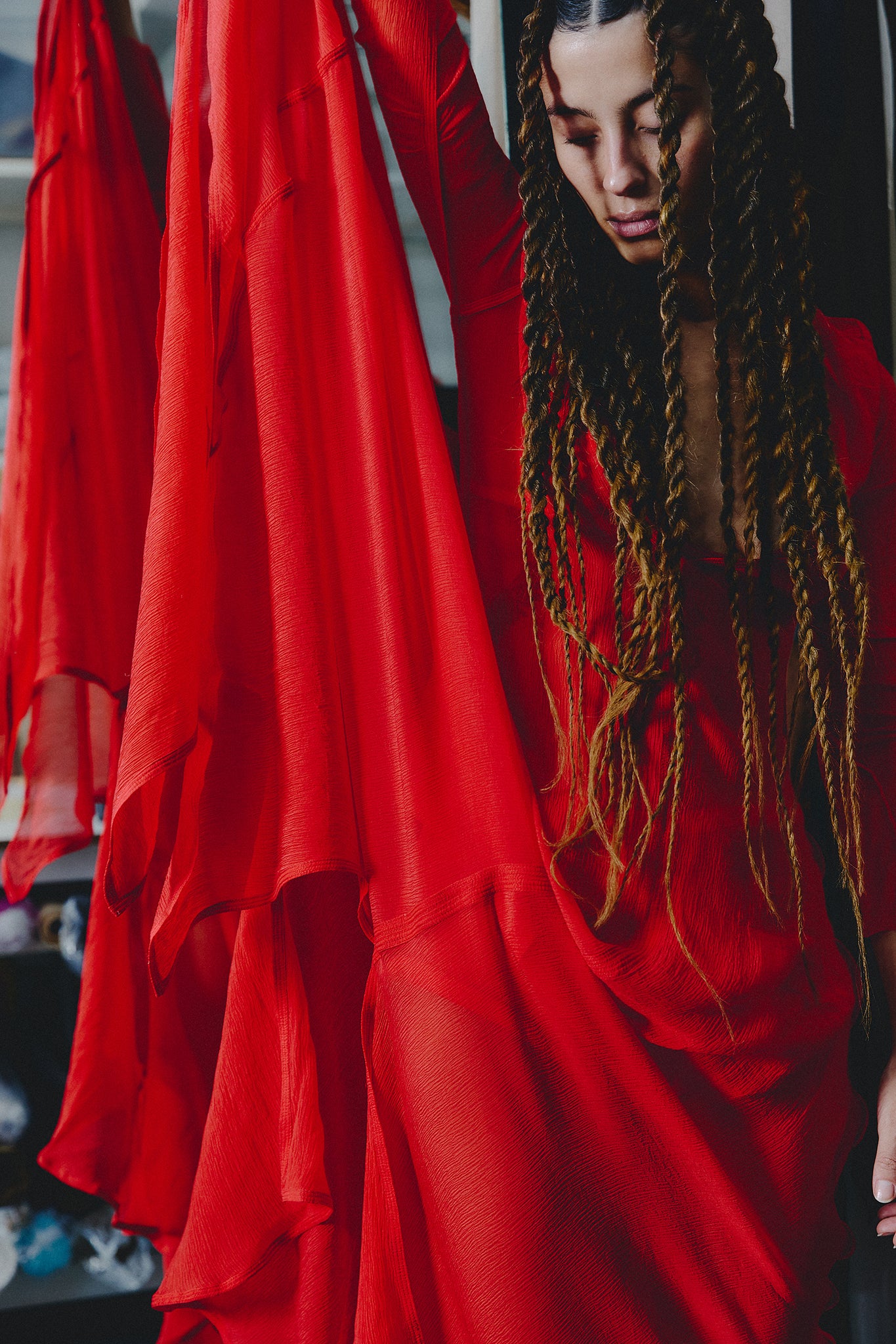 Maxi Vestido com Cauda de Seda Chiffon - Vermelho