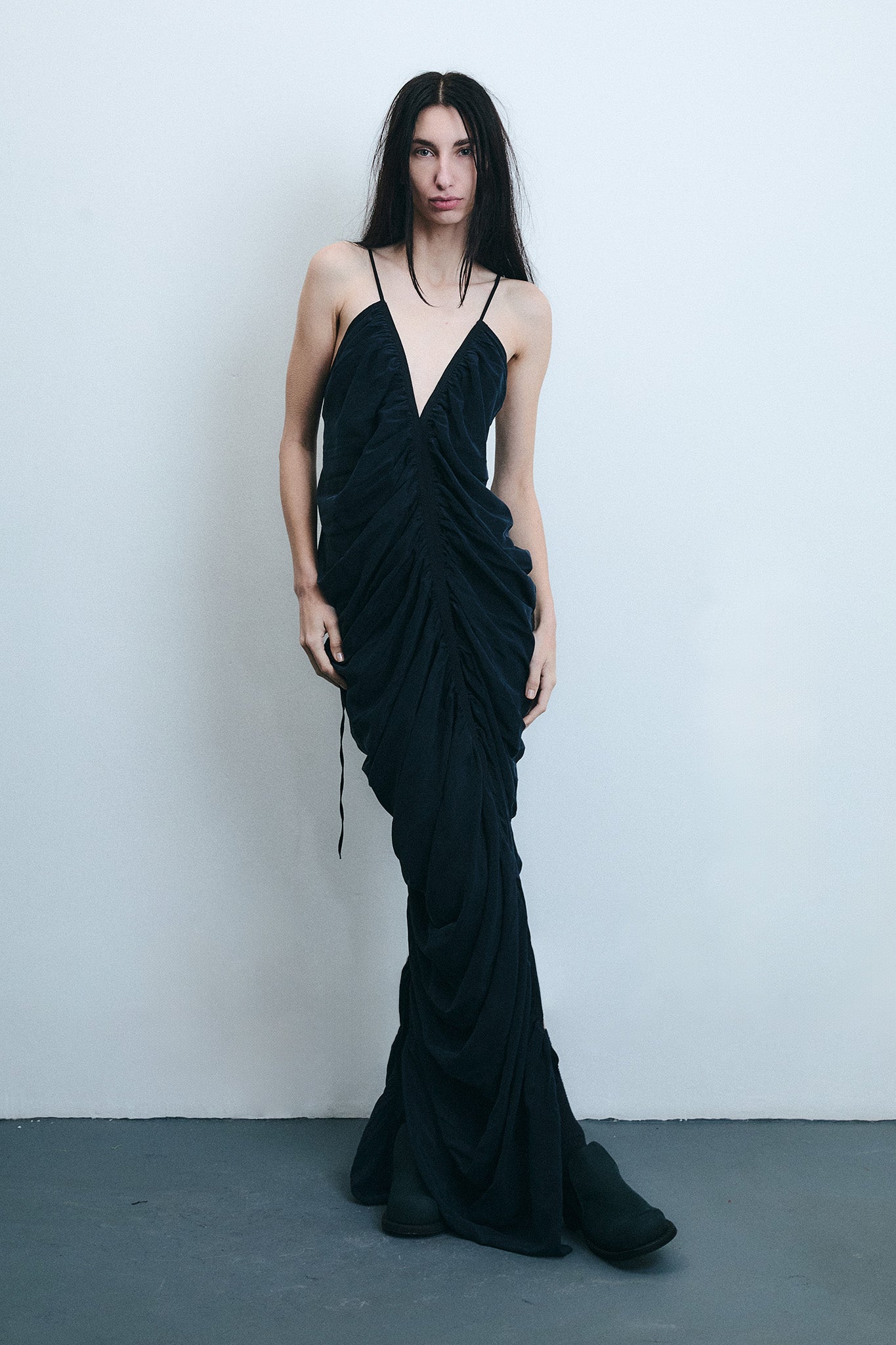 Vestido Sereia em Seda Drapeada - Preto