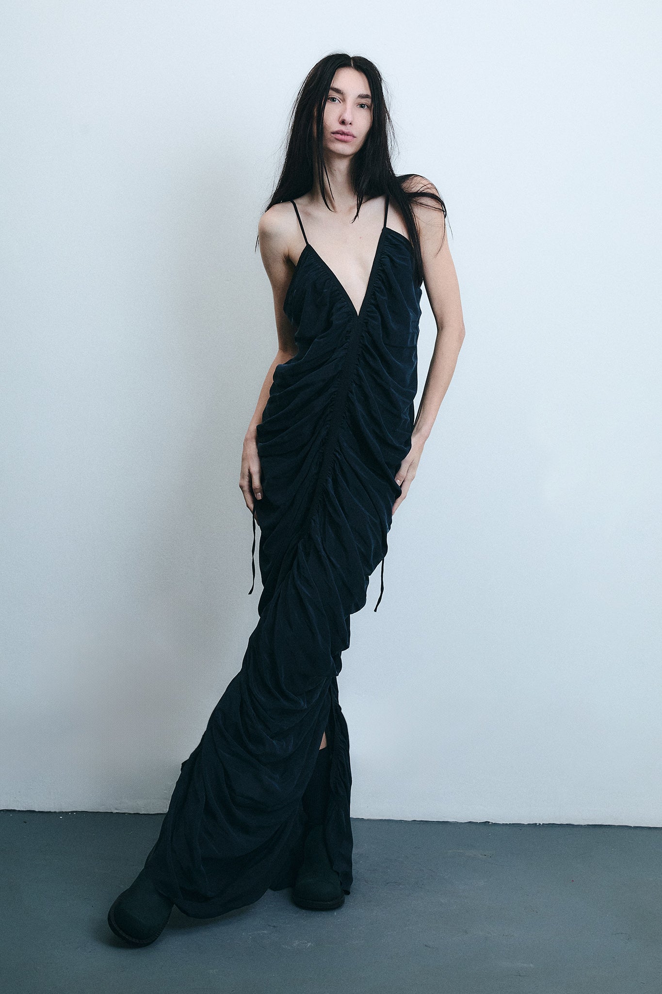 Vestido Sereia em Seda Drapeada - Preto