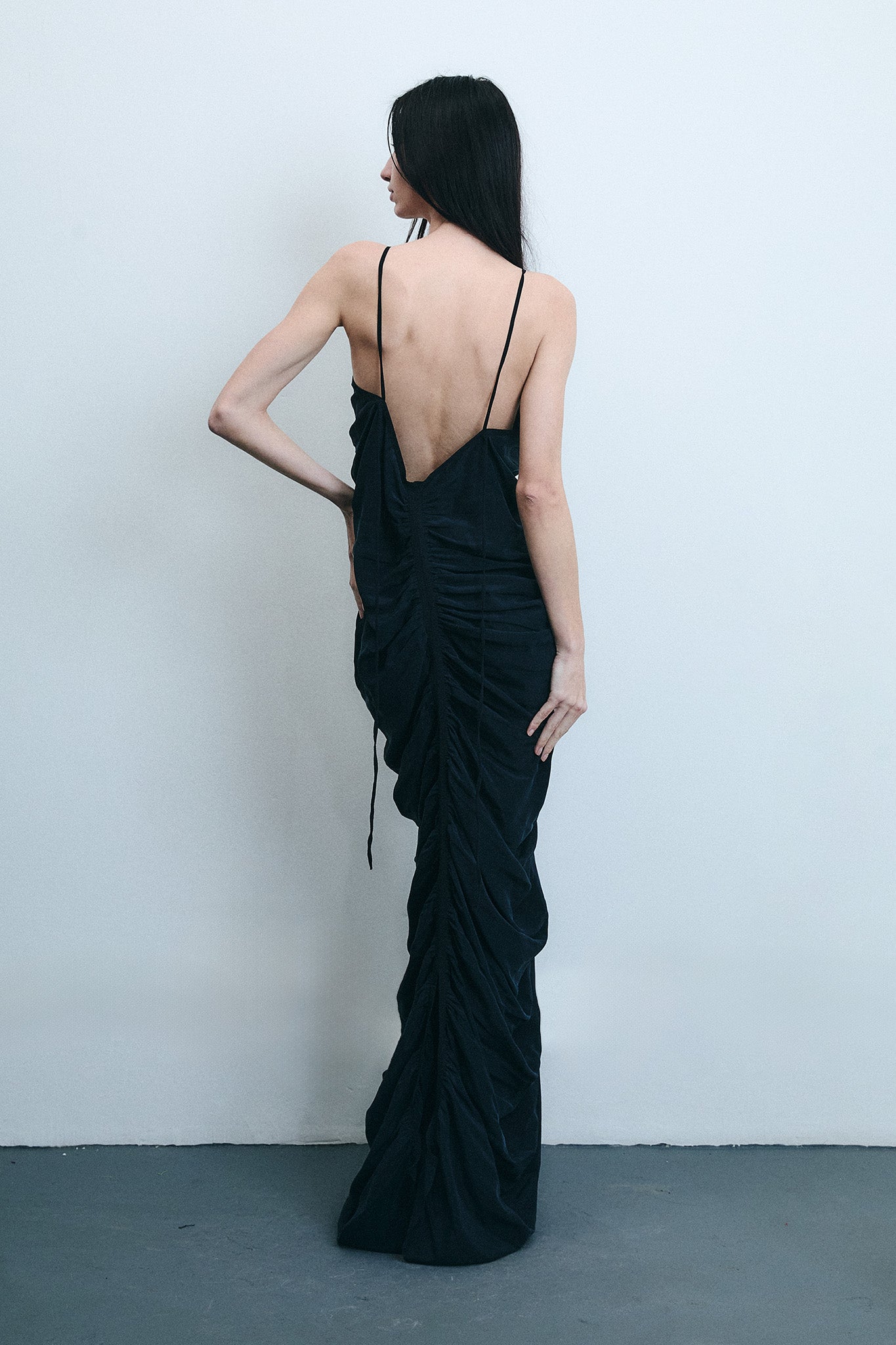 Vestido Sereia em Seda Drapeada - Preto
