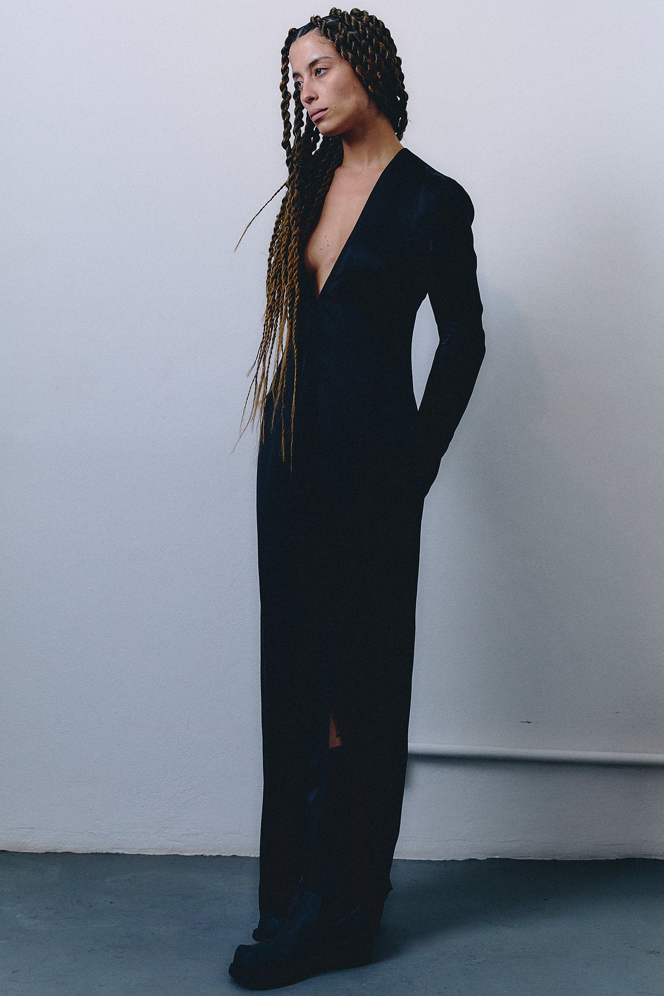 Maxi Vestido Decote V Seda Cetim - Preto