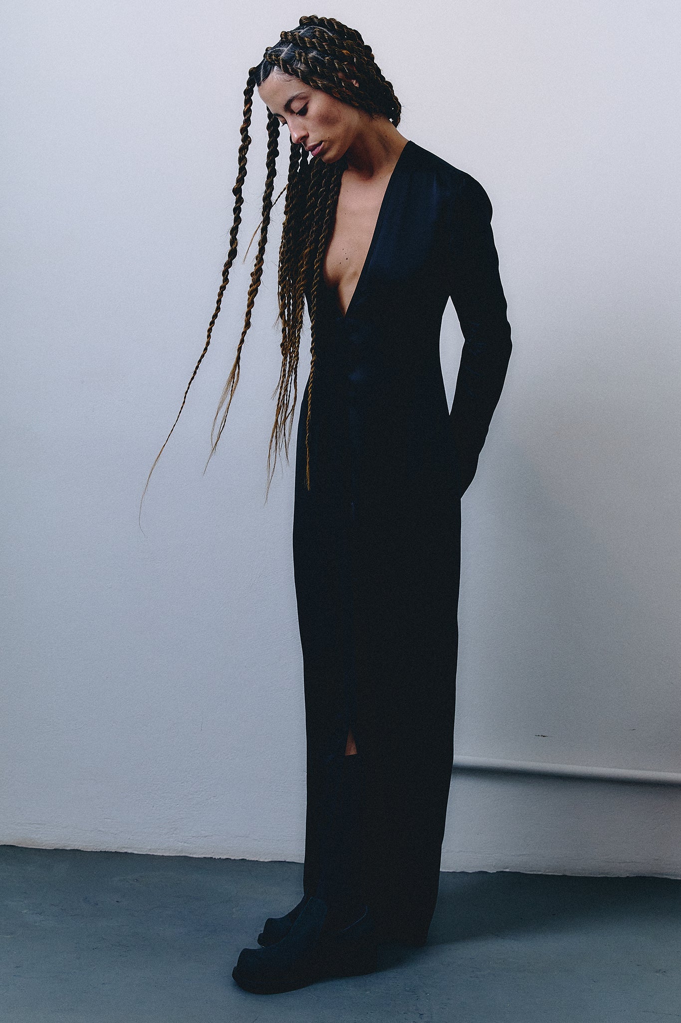 Maxi Vestido Decote V Seda Cetim - Preto