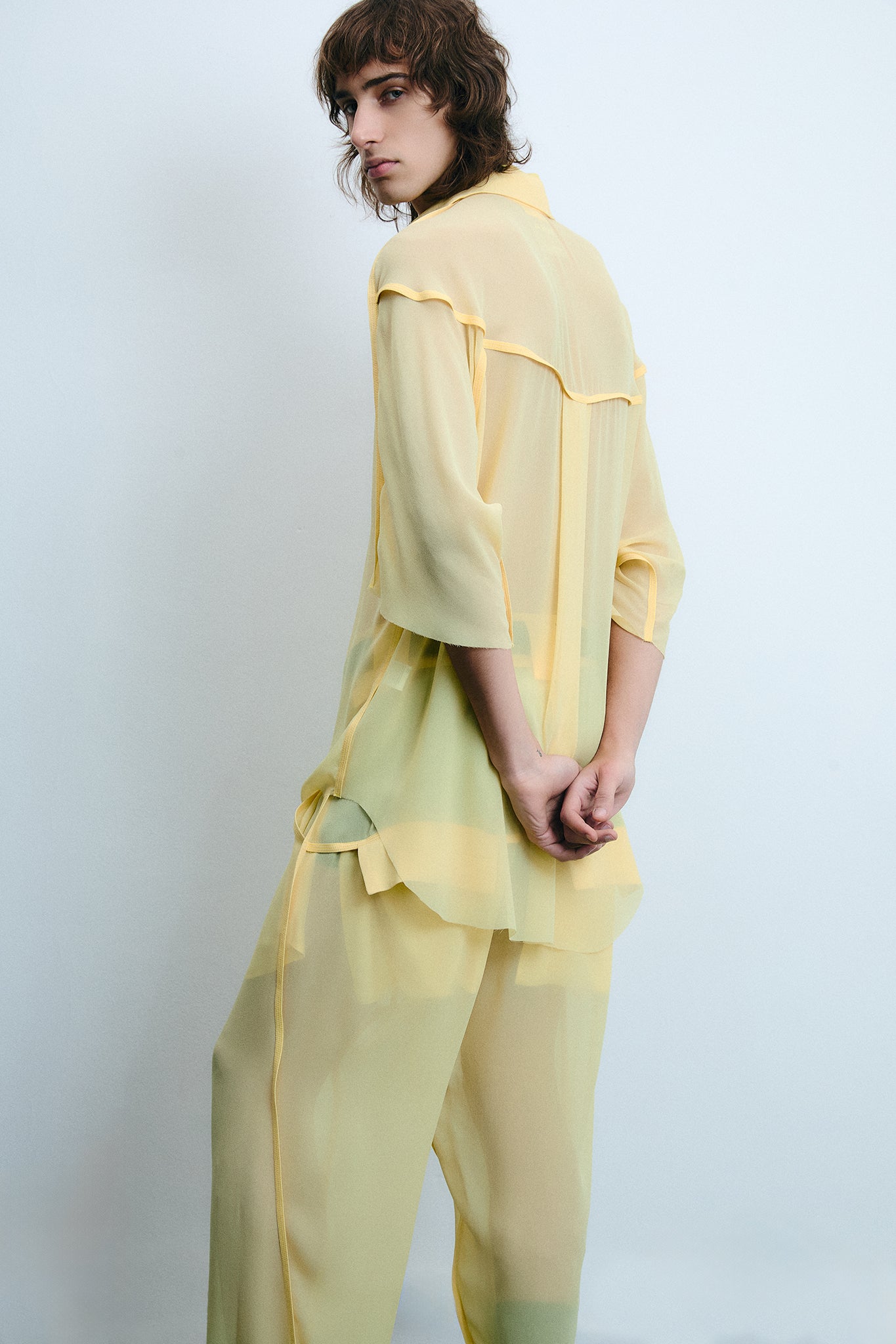 Camisa Oversized em Seda - Amarelo