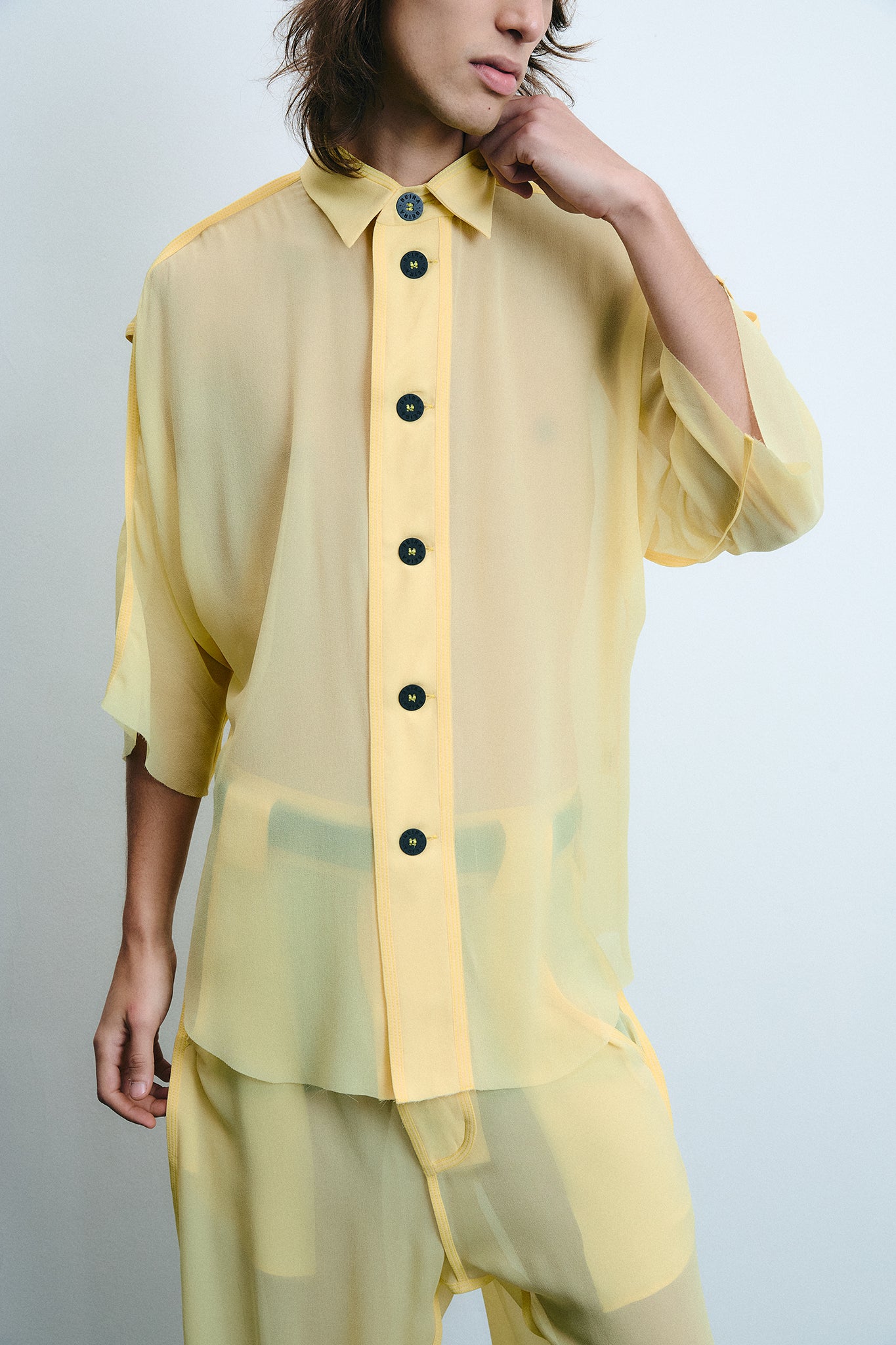 Camisa Oversized em Seda - Amarelo