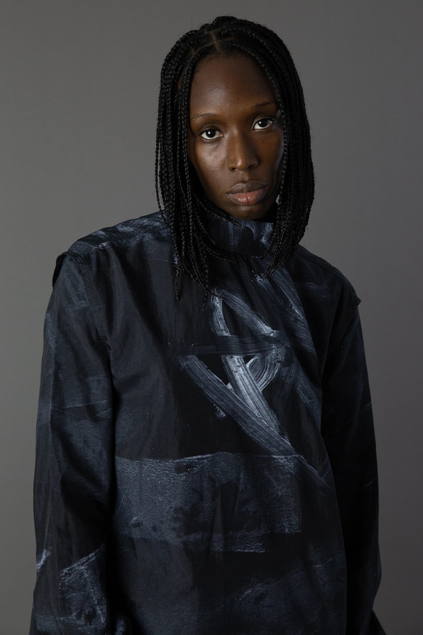 Túnica Manga Longa Tactel Pintado à Mão - Preto e Branco
