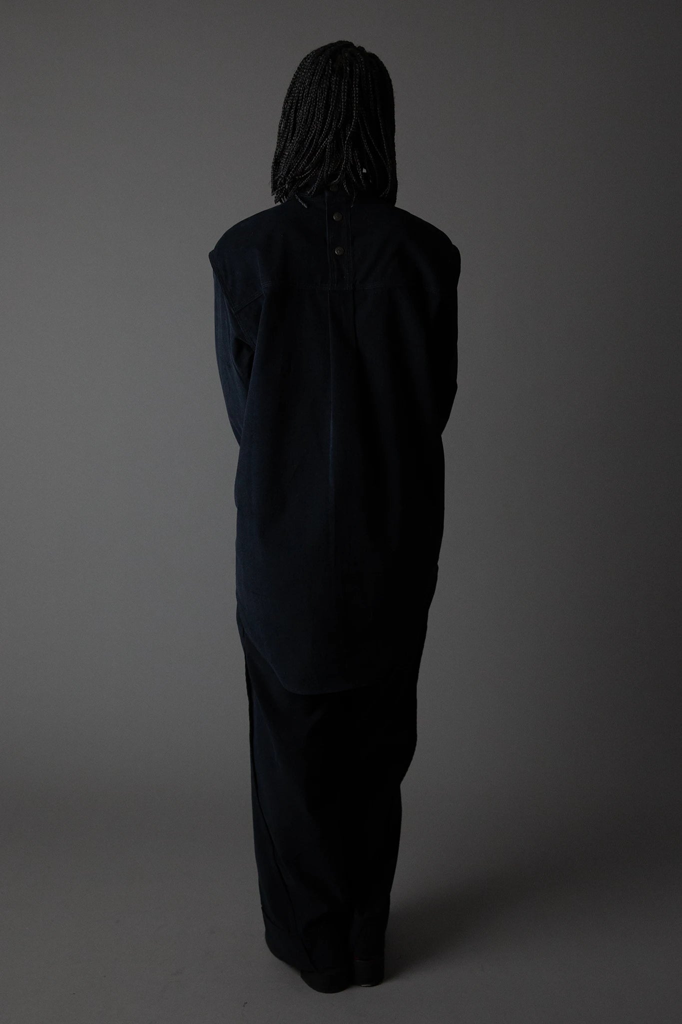 Camisa Gola Alta Botões Veludo - Preto