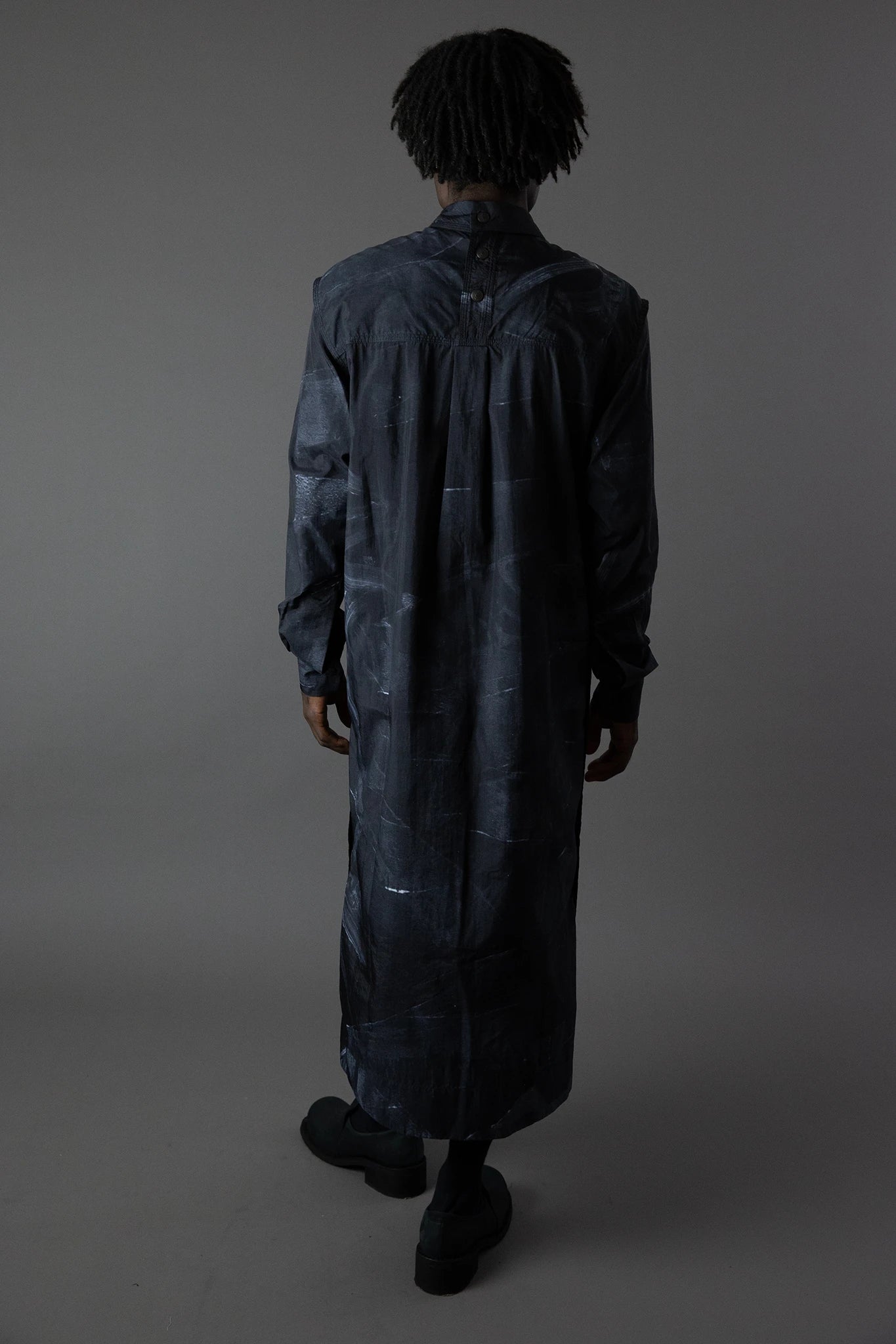 Túnica Manga Longa Tactel Pintado à Mão - Preto e Branco